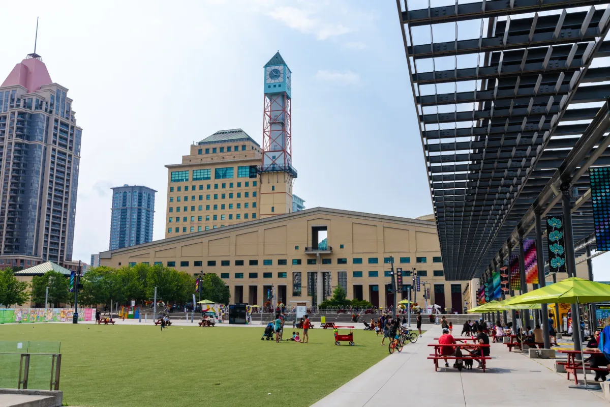 Canadian businesses served coast to coast